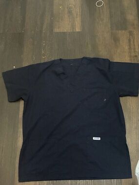MOBB scrub top unisex